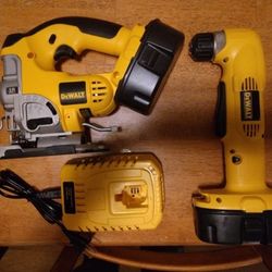 DeWalt 18 Volt 2 Tool Combo Kit With Jigsaw Right Angle Drill Batteries And Charger
