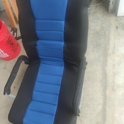 Gaming chair