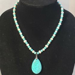 Blue Howlite & Freshwater Pearls on Silver Tone Necklace, 115 ctw, Adjustable 18"-20" with Lobster Claw Clasp