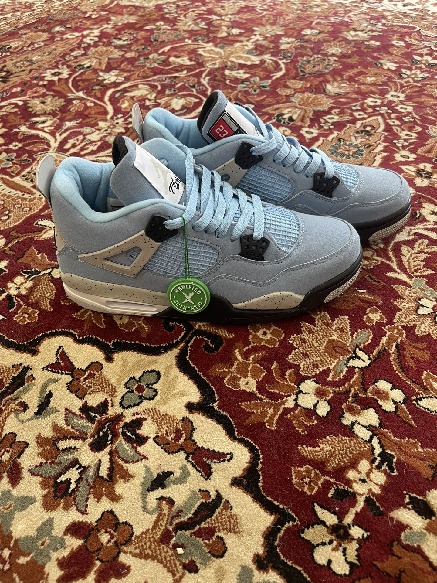 Jordan 4 University Blues