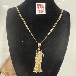 10K Solid Gold Chain and Pendant 9.5Gr 22 Inches Long 