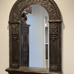 Unique Mirror 
