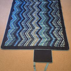 Like NEW! Foldable Picnic Mat (60" x 70") - Waterproof w/ Chevron Design