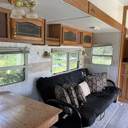 RV Cedar Creek 2003 (remodeled) 