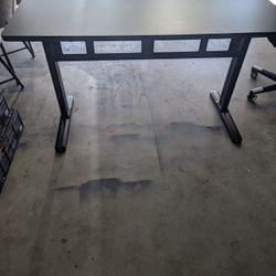 Sit/Stand Desk
