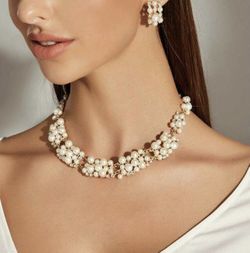 3 pcs faux pearl and rhinestone necklace &earrings set