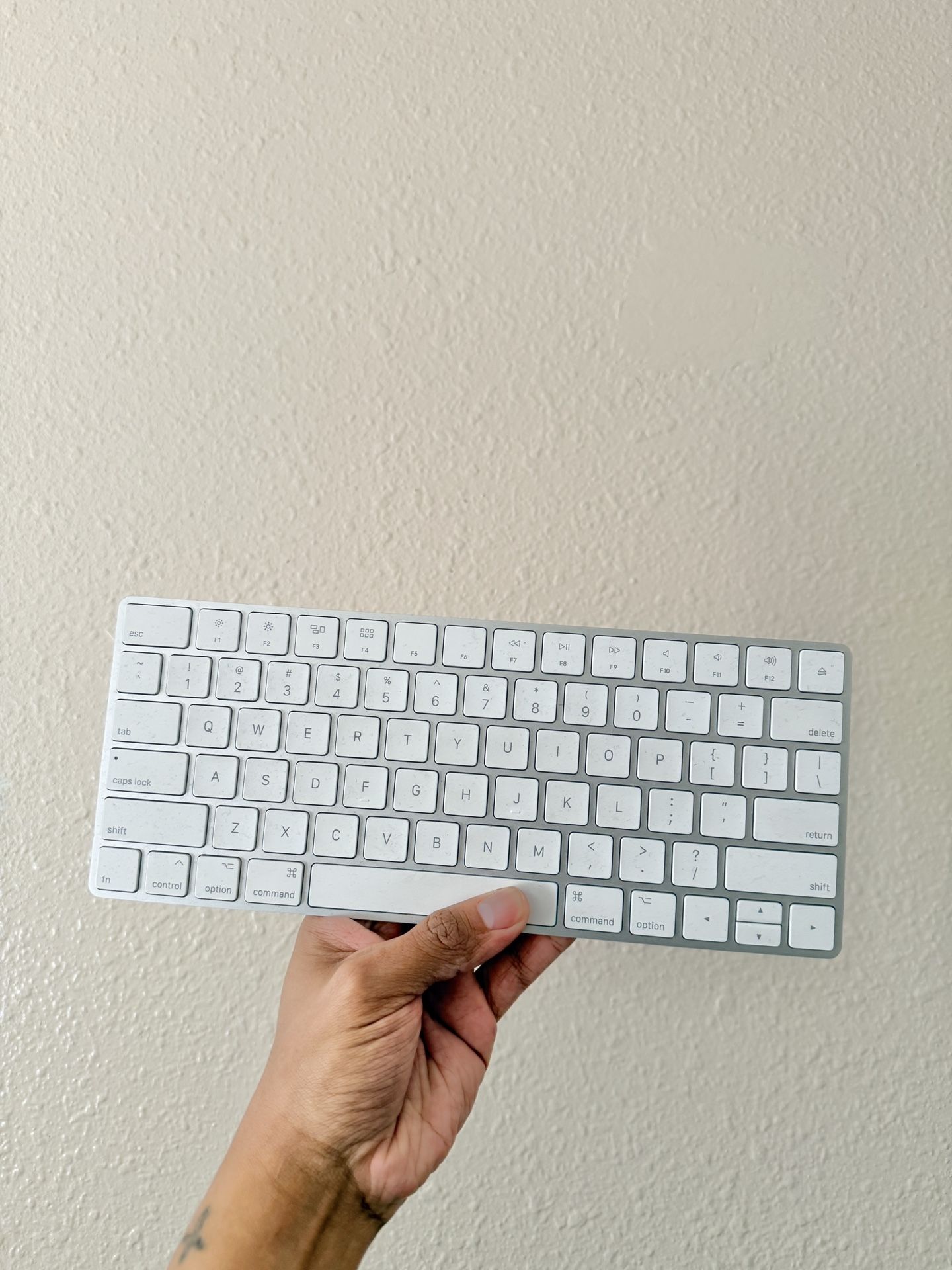 Apple Magic Keyboard & Magic Mouse