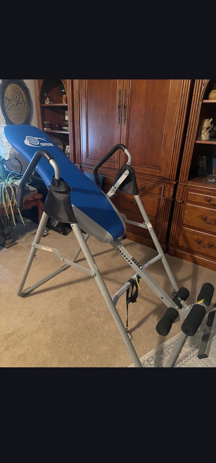 Decompression back stretcher Teeter