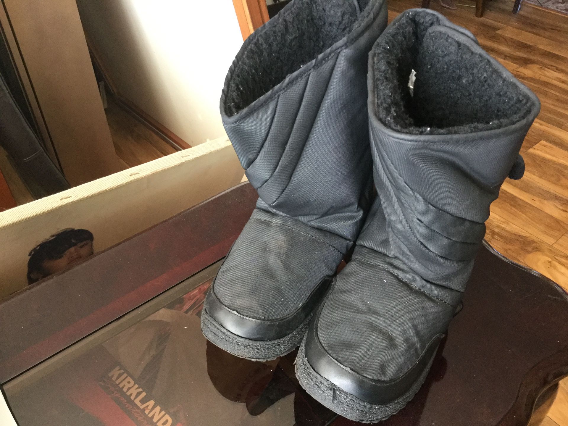 Snow Boots Size 7-8 