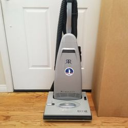 NEW cond RICCAR COMMERCIAL HEAVY DUTY VACUUM WITH COMPLETE ATTACHMENTS  , AMAZING POWER SUCTION  , WORKS EXCELLENT    IN THE BOX 
