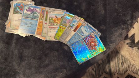 Pokémon Prismatic Evolutions Lot – Seaking Master Ball Pattern, Suicune, Glaceon, Eevee