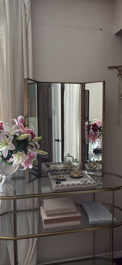 Cb2 Mirror