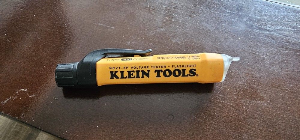 Voltage Tester