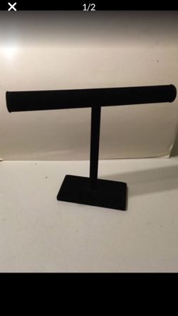Single bar velvet jewelry stand!$12