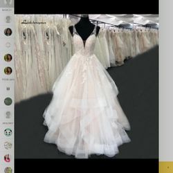 Wow! What An Incredibly Beautiful Dress For Any Occasion!! Size 14-16 14