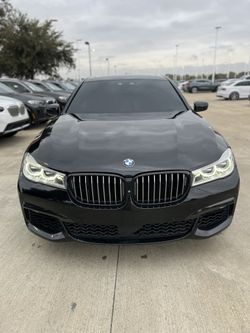 2017 BMW 750