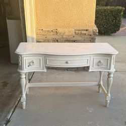 Vanity/Desk