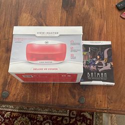 View Master “VR” Viewer W/ BATMAN Experience Pack