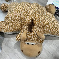 Giant Giraffe Plushie