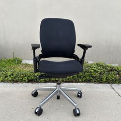 2 Steelcase Leap V2 Chairs Leather And Fabric 