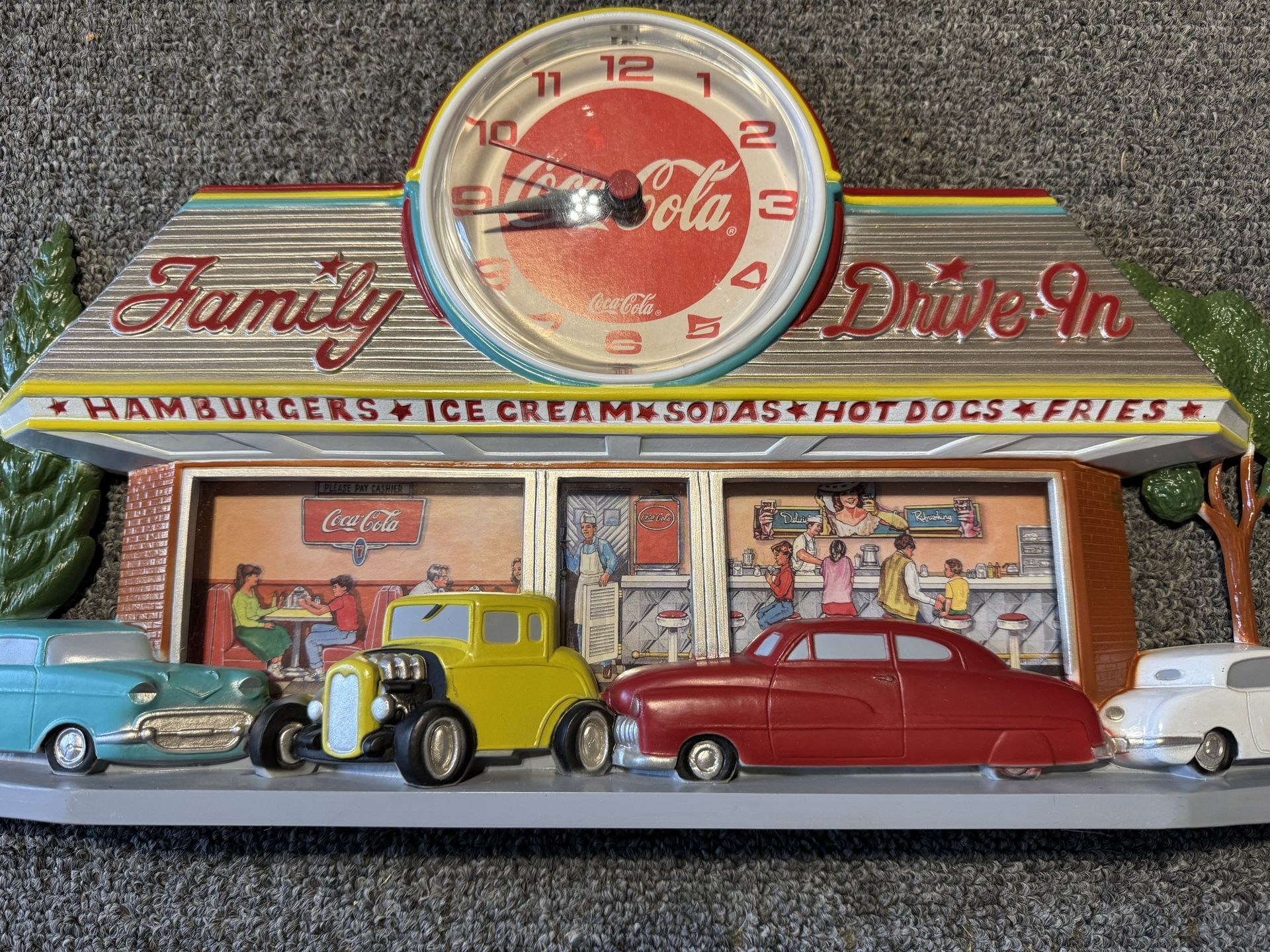 1988 Coca-Cola Family Drive-In Wall Clock Vintage