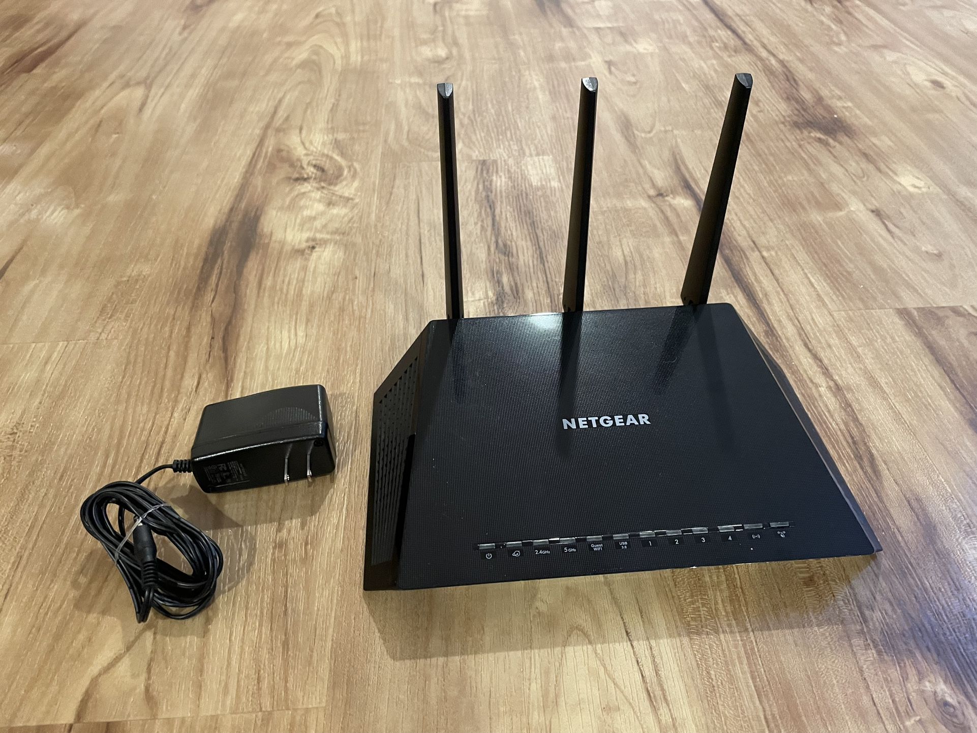 Netgear Nighthawk R7350 AC2400 - Smart Wifi Router