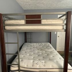 Bunk bed 