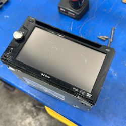 double din touch screen radio 