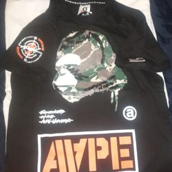 Bape  T Shirt Size Xl