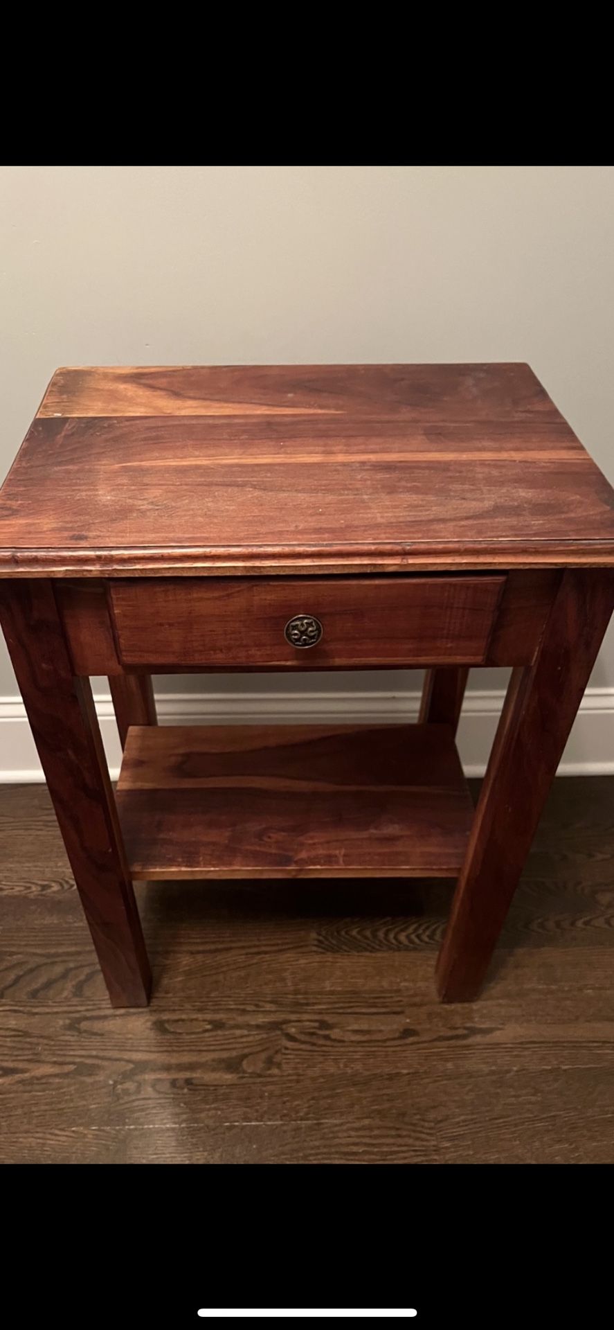 Really nice antique style side table