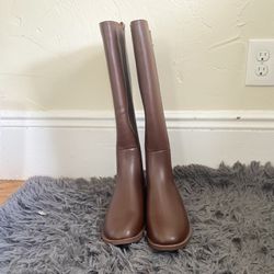 Long Brown Boots With Zipper