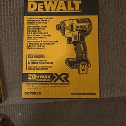 Brushless Impact Driver 20v MAX XR