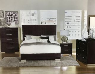 Queen Bedroom Set