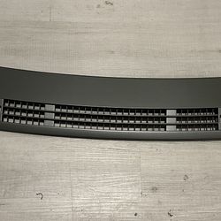 Land Rover L322 Hood Grill Vent 2003-2012
