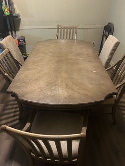 Dining table 6 chairs $100