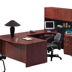 U-Shaped Wood Office Desk