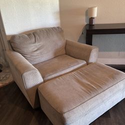 Couch / Need to get rid of ASAP $15