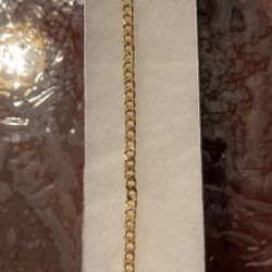 New 18k Real Gold Bracelet,7”long,5mm Wide,stamped 750 Means 18kart Gold 