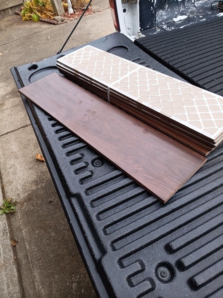 6 X 24 CERAMIC WOOD GRAIN TILE