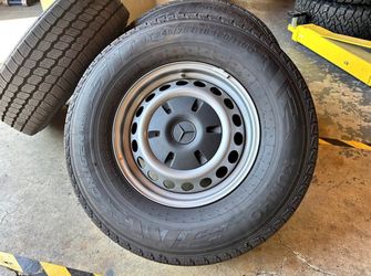4 Brand New Mercedes Sprinter van steel rims Kumho LT245/75R16 100% WITH SENSORS