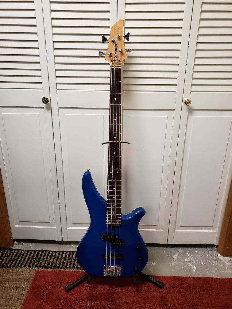 Yamaha RBX174 Bass guitar