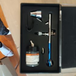 3 Air Brush Guns With Tips An Needles 3mm