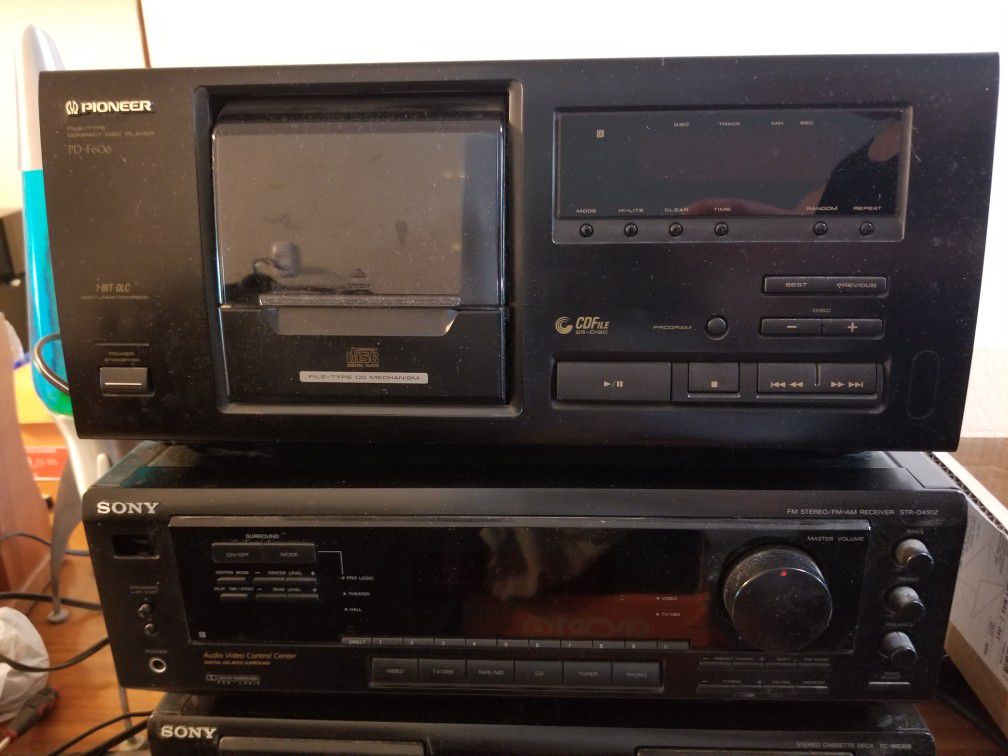 Sony home receiver Pioneer cd player.. Old but works