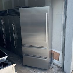 LIEBHERR REFRIGERATOR 2 DRAWER FREEZER 36” By 80” h