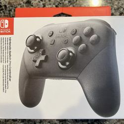 Nintendo Switch Pro Controller 