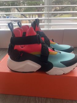 Nike Air Huarache City Multi color for Sale in Portland OR OfferUp