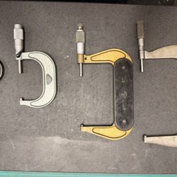 Machinist Micrometer Lot – Starrett & Industrial – 0–7” Range