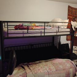 Twin Size Bunk Bed For Sale 150$