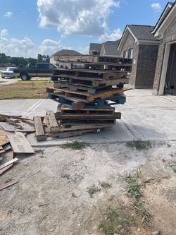 Free wood pallets