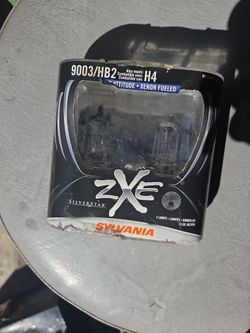 XENON Head Lights Part # 9003/HB2 H4 $20